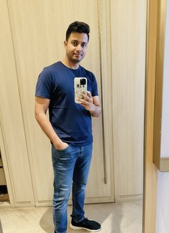 Sambhav 100% privacy & valuable - Male एस्कॉर्ट in Mumbai Photo 1 of 4