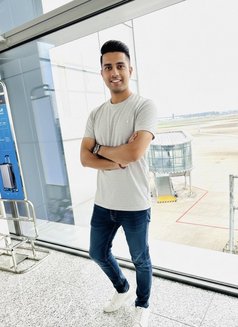 Sambhav 100% privacy & valuable - Male एस्कॉर्ट in Mumbai Photo 3 of 4