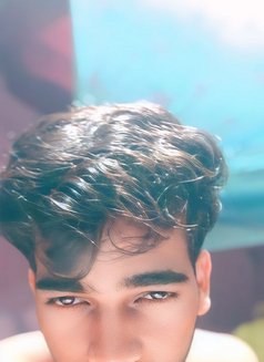 Karan 4 - Male escort in Lucknow Photo 9 of 10