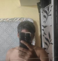 Yom - Male एस्कॉर्ट in Bangalore