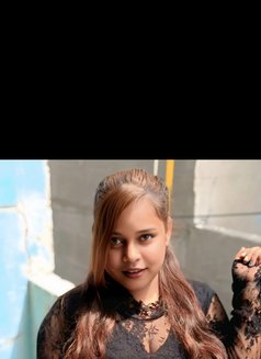 Sakshi Sharma - முதியோருக்கான நடிப்பாளர் in Noida Photo 1 of 2