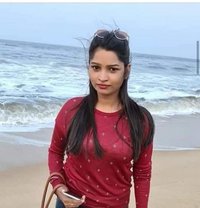 Priya Cash on Deliver - Male এস্কর্ট in Pune