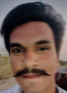 Lionere - Male एस्कॉर्ट in New Delhi Photo 5 of 5