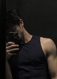 Tushar Male Escort From Shalimar - Male escort in New Delhi Photo 1 of 2