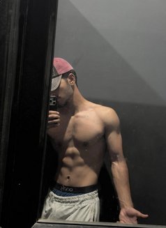 Tushar Male Escort From Shalimar - Male escort in New Delhi Photo 2 of 2