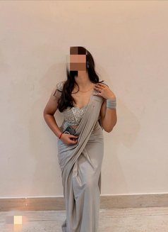 Aanya Mehta — Bangalore Luxury Companion - ఎస్కార్ట్ in Bangalore Photo 1 of 1