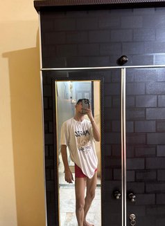 Hkrayan - Male escort in New Delhi Photo 2 of 2