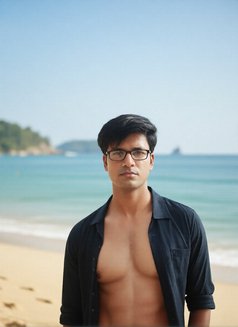 Premium Male Escort For Elite Women - Male escort in Kolkata Photo 8 of 13