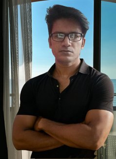 Premium Male Escort For Elite Women - Male escort in Kolkata Photo 10 of 13