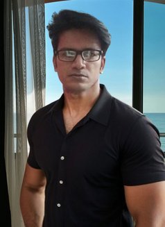Premium Male Escort For Elite Women - Male escort in Kolkata Photo 11 of 13