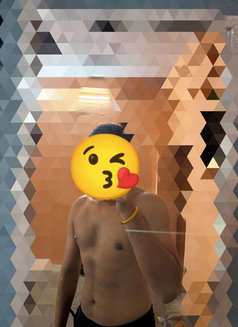 Yash Only for Female - Male ఎస్కార్ట్ in Mumbai Photo 6 of 7