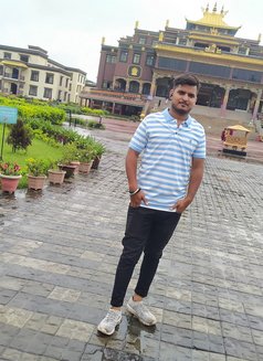 Nikhlesh - Male एस्कॉर्ट in New Delhi Photo 2 of 3