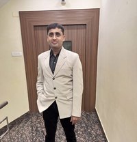 Rajesh - Male एस्कॉर्ट in Kolkata