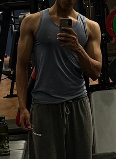 Ritwik, Indian Male Escort in Kolkata - Male escort in Kolkata Photo 6 of 7