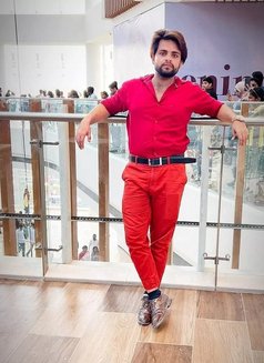 Faisuu - Male escort in Mumbai Photo 2 of 2