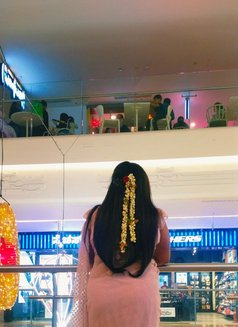 Sreeja kannadiga model - एस्कॉर्ट in Bangalore Photo 5 of 10