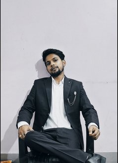 Awwdose - Male escort in New Delhi Photo 7 of 7