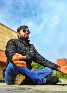 Rocky - Male escort in Manali Photo 5 of 5