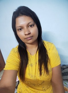 Preethi Tamil Independent Girl - वयस्क कलाकार in Chennai Photo 2 of 4