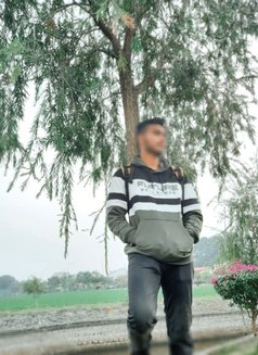 Satty (23 M) - Male escort in Bangalore Photo 2 of 5