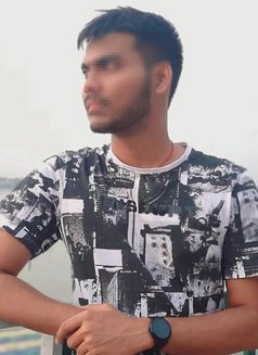 Satty (23 M) - Male escort in Bangalore Photo 4 of 5