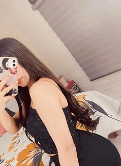 Tiffany - escort in Chandigarh Photo 3 of 7