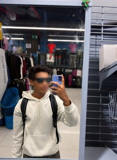 Bruce - Male escort in Mumbai Photo 1 of 5