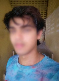 Bruce - Male escort in Mumbai Photo 2 of 5