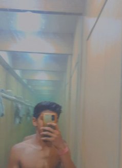 Bruce - Male escort in Mumbai Photo 3 of 5