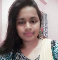 Call Girls ( Delhi ) (98995 V93777 Nc R - एस्कॉर्ट in New Delhi