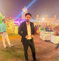 Virat - Male এস্কর্ট in New Delhi