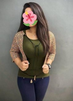 Ajman Escort Girls Service - எஸ்கார்ட் in Candolim, Goa Photo 1 of 1