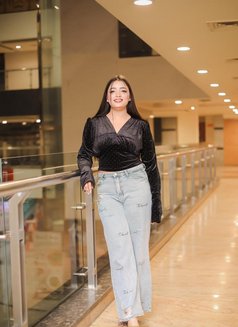 Leena - escort in New Delhi Photo 2 of 4