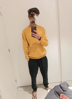 1st Service Free - Male escort in Mumbai Photo 2 of 2