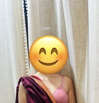 Barkha - companion in Mumbai Photo 1 of 4