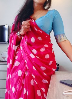 Nisha Indian Girl New to Town - escort in Kochi Photo 2 of 7