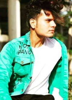 Aarav Sharma - Male escort in Mumbai Photo 2 of 8
