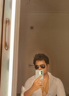 Aarav Sharma - Male escort in Mumbai Photo 7 of 8
