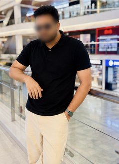 Shaanrock - Male escort in Bangalore Photo 2 of 5