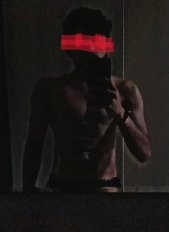Abhimanyu Sahay - Male escort in New Delhi Photo 2 of 2