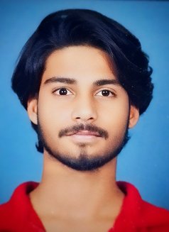 Aryan Singh - Male এস্কর্ট in Surat Photo 1 of 4