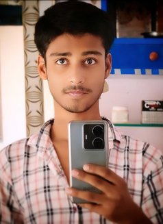 Aryan Singh - Male এস্কর্ট in Surat Photo 3 of 4