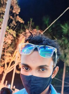 Deba - Male एस्कॉर्ट in Kolkata Photo 2 of 4