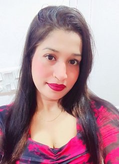 Shivani Escort in Chennai 100% Genuine - ఎస్కార్ట్ in Chennai Photo 1 of 2