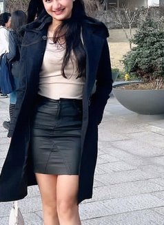 Giya - escort in Mumbai Photo 3 of 6