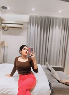 Russian Escort in Delhi - escort in New Delhi Photo 1 of 1