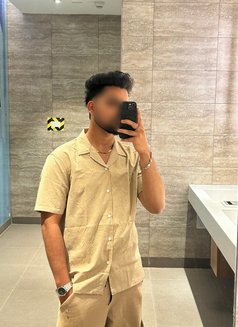 Rohan Malhotra - Male ఎస్కార్ట్ in Noida Photo 3 of 4