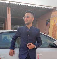 Aarav - Male এস্কর্ট in New Delhi