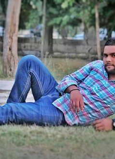 Karanbigbird - Male escort in Chandigarh Photo 6 of 10