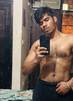 INDEPENDENT REAL MEET - Male escort in New Delhi Photo 2 of 2